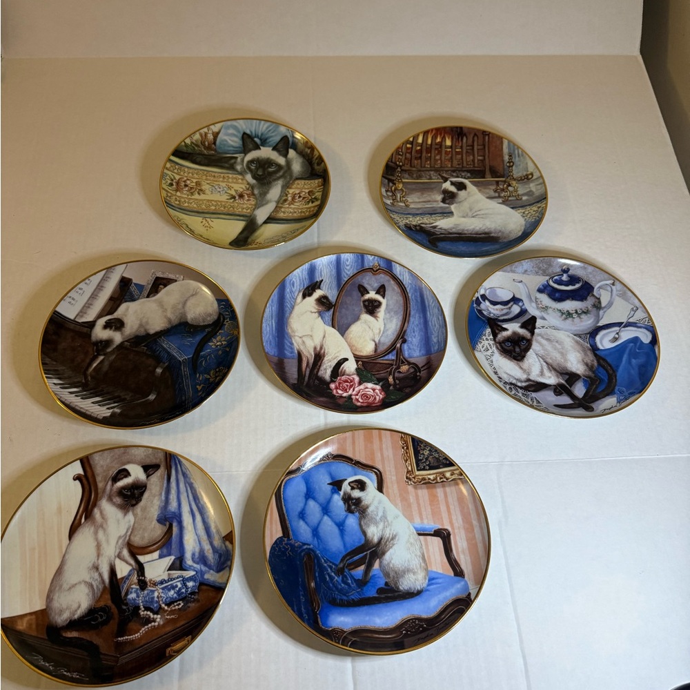 Franklin Mint Daphne Baxter Siamese Cat Decorative Plates Set(7)